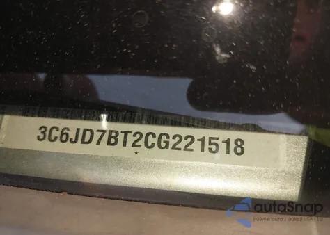 2012 Ram 1500 Slt из США, поврежденный, VIN 3C6JD7BT2CG221518